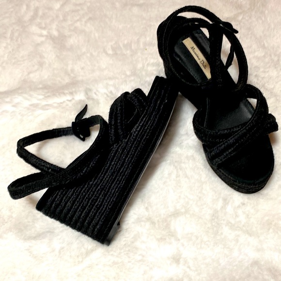 Massimo Dutti!! Brand new black sandals size 35!❤️ - Picture 2 of 4